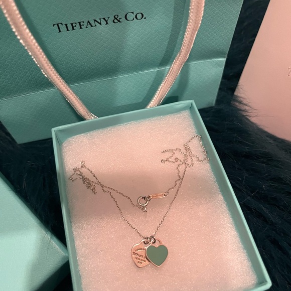 Tiffany & co necklace two heart pendant 16 inches New! ๐ฅ๐ฅ๐ฅ๐ฅ - Picture 8 of 14